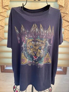 Def Leppard 1987 Hysteria Tour T-Shirt Official, Double Sided Navy Blue Size XL